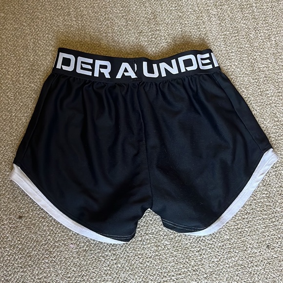 Girls Under Amour and Xersion shorts - Picture 6 of 7